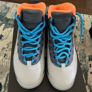 Jordan Retro 9 Size 7 Men’s NEW BOBCATS